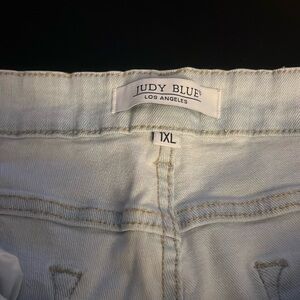Judy blue 1x denim shorts